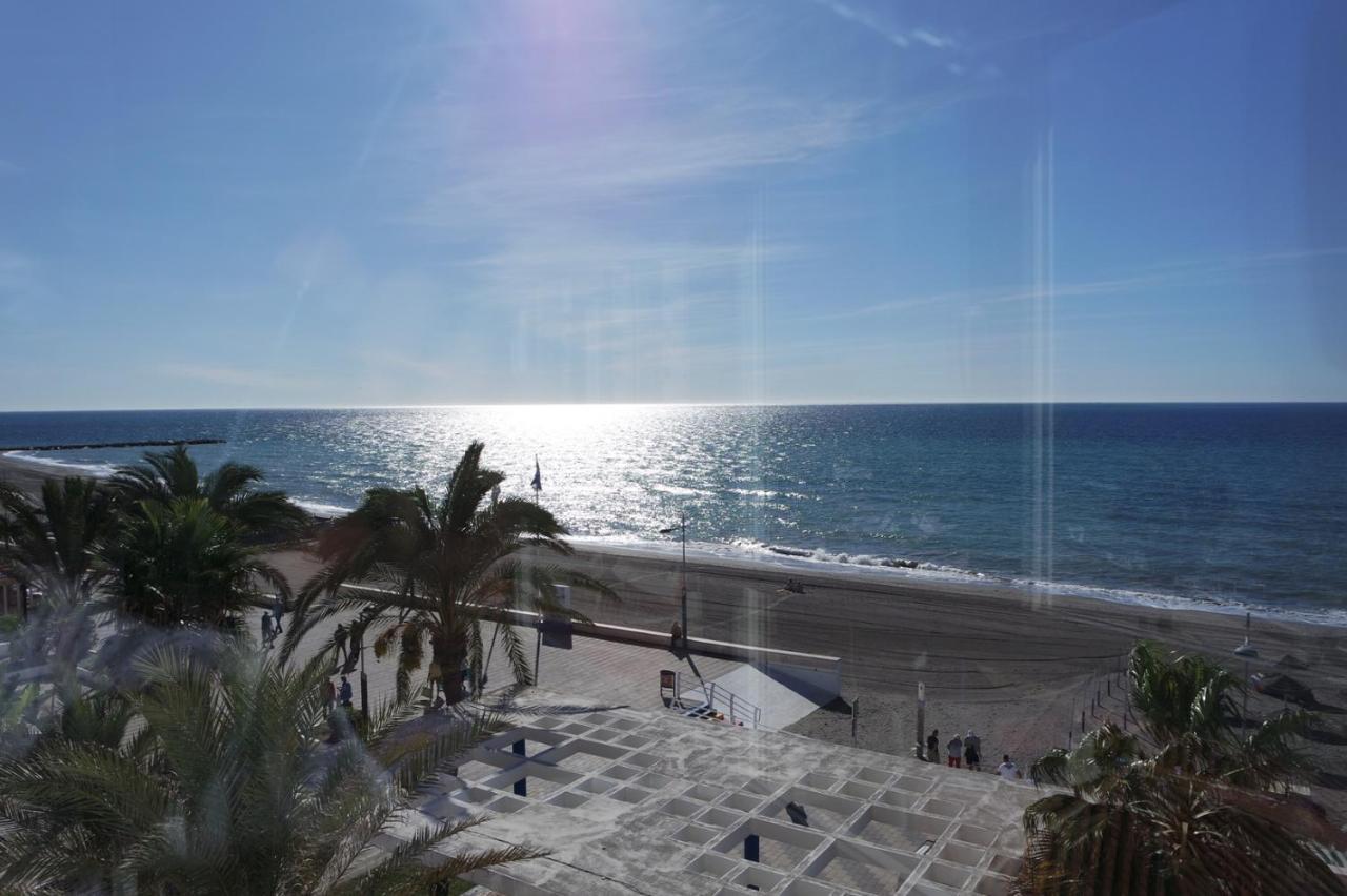 Beachfront 82 Torrox Esterno foto